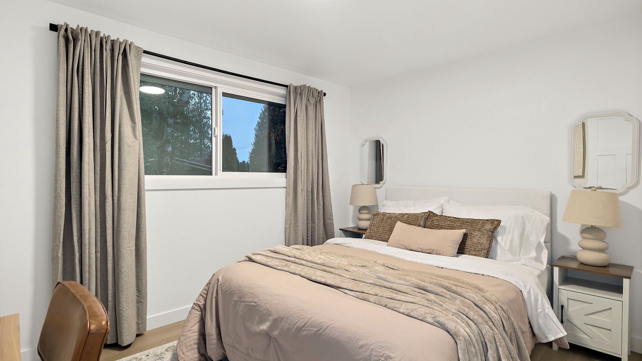 Photo of Bedroom in Lynnwood