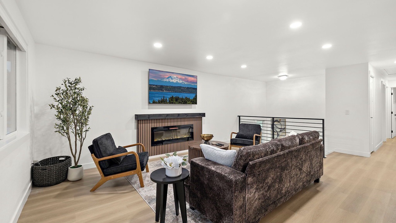 Photo of Livingroom in Lynnwood