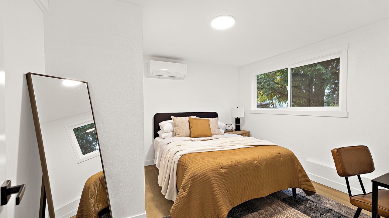 Photo of Bedroom in Lynnwood