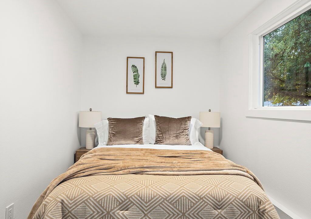 Photo of Bedroom in Lynnwood