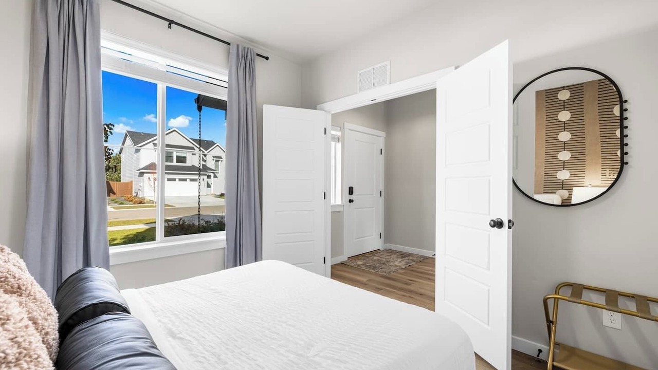 Photo of Bedroom in Southwest Ada County Alliance