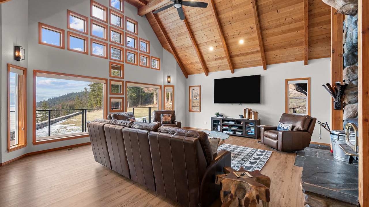 Photo of Livingroom in Sagle