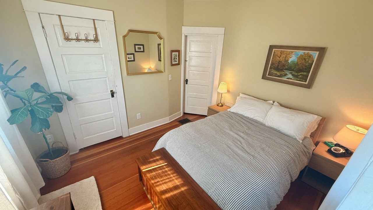 Photo of Bedroom in Vernon