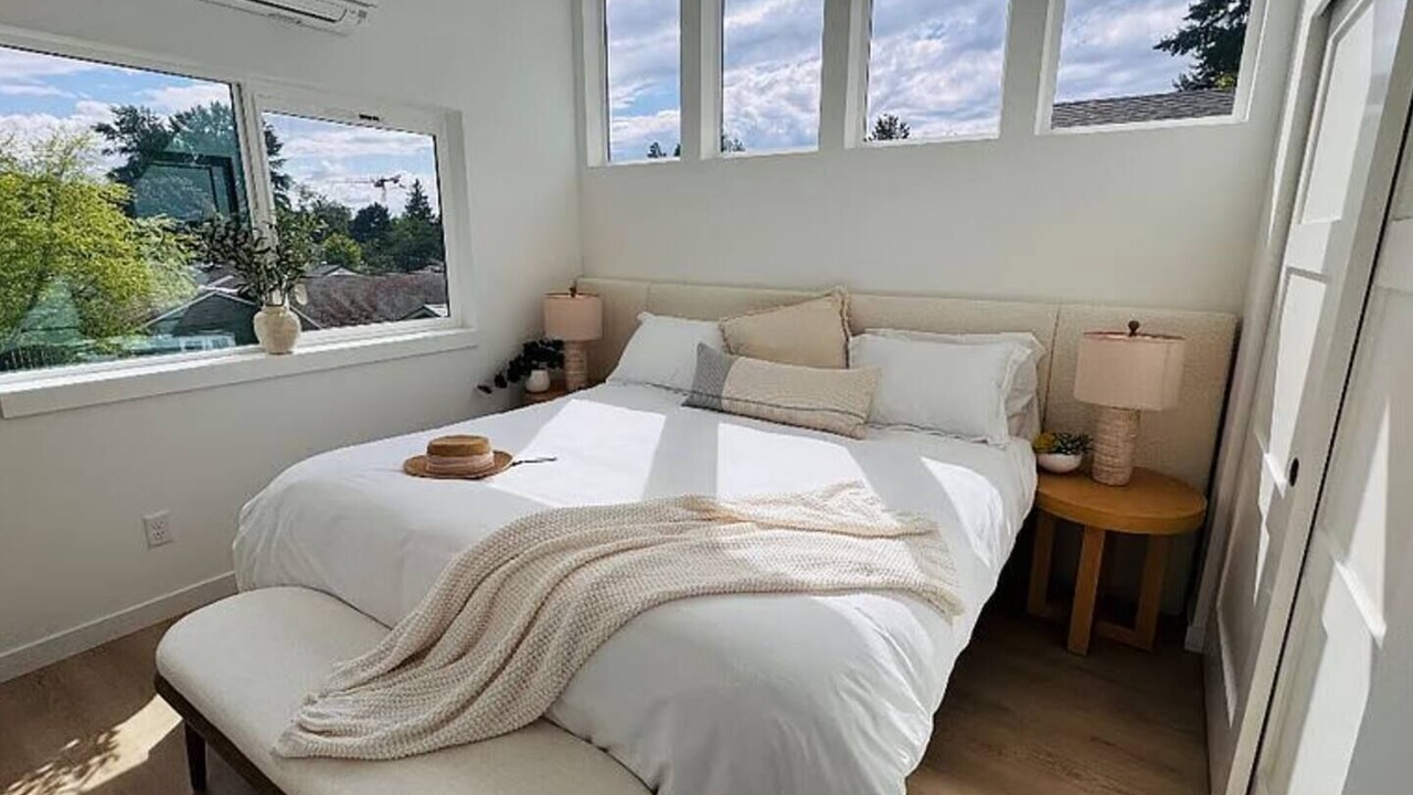 Photo of Bedroom in Shoreline