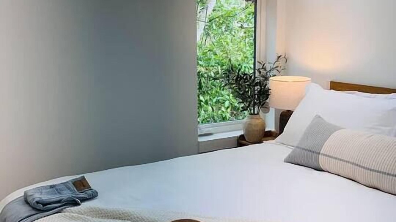 Photo of Bedroom in Shoreline
