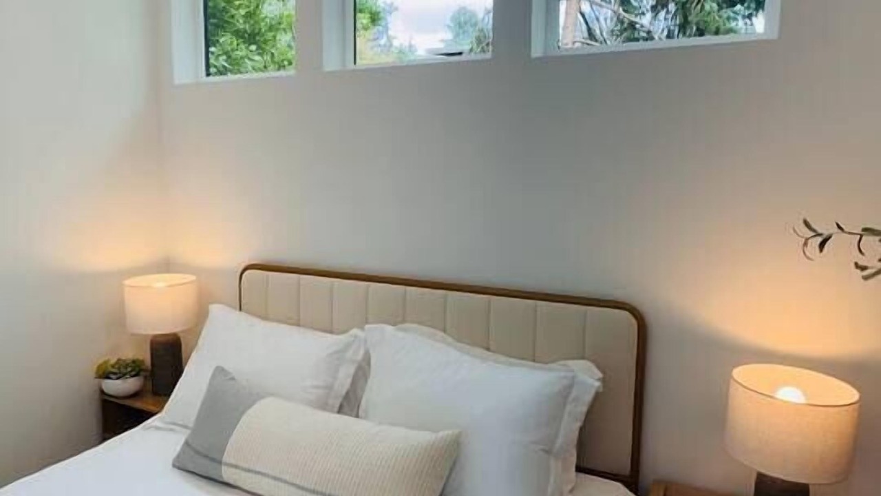 Photo of Bedroom in Shoreline