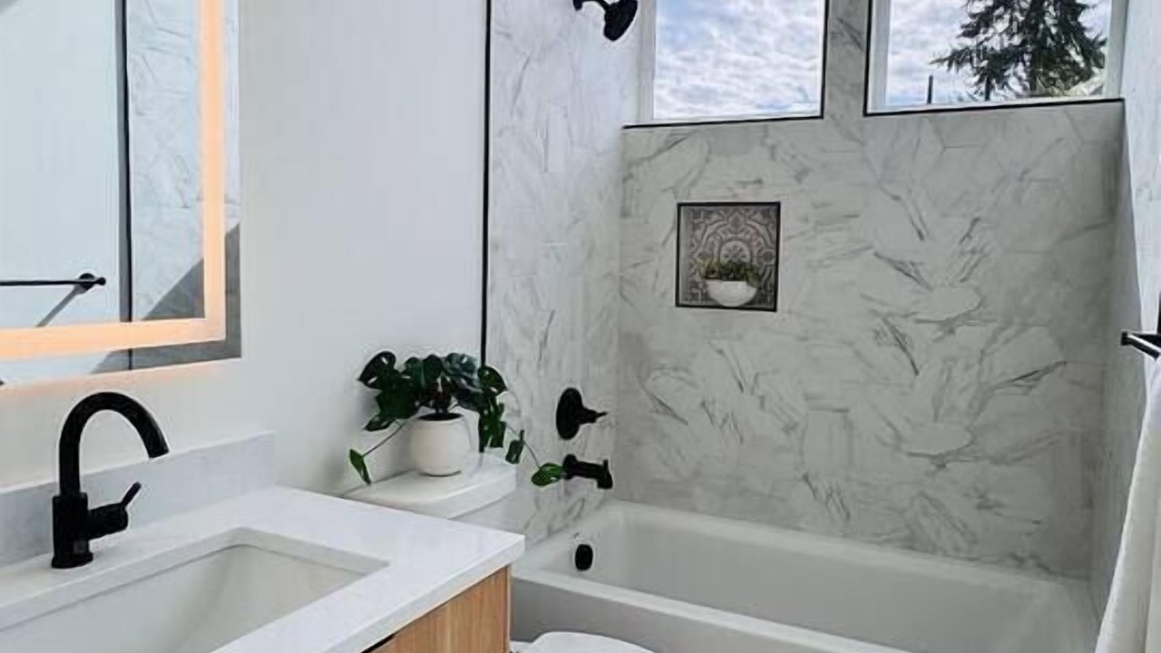 Photo of Bathroom in Shoreline