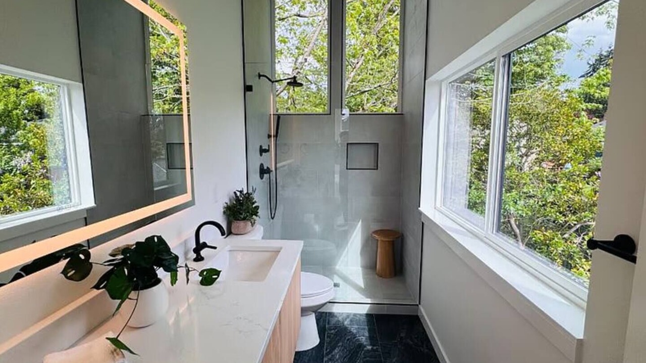 Photo of Bathroom in Shoreline