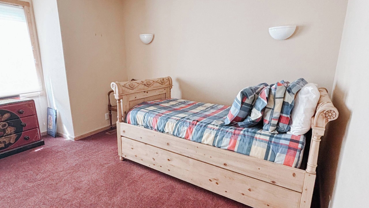 Photo of Bedroom in Elkhorn Village