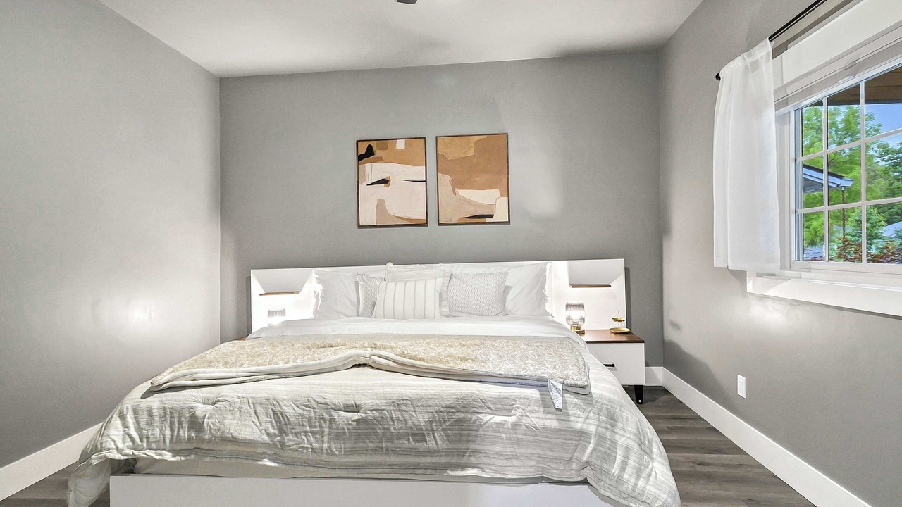 Photo of Bedroom in Garden District