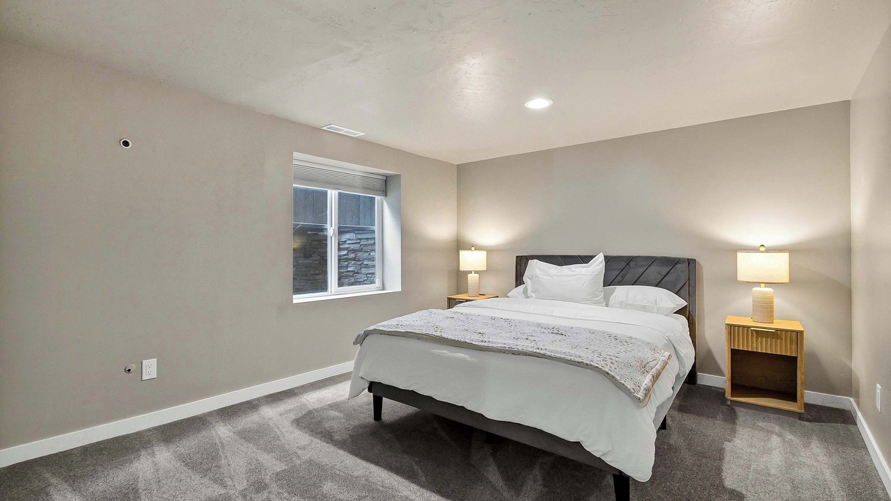 Photo of Bedroom in Garden District