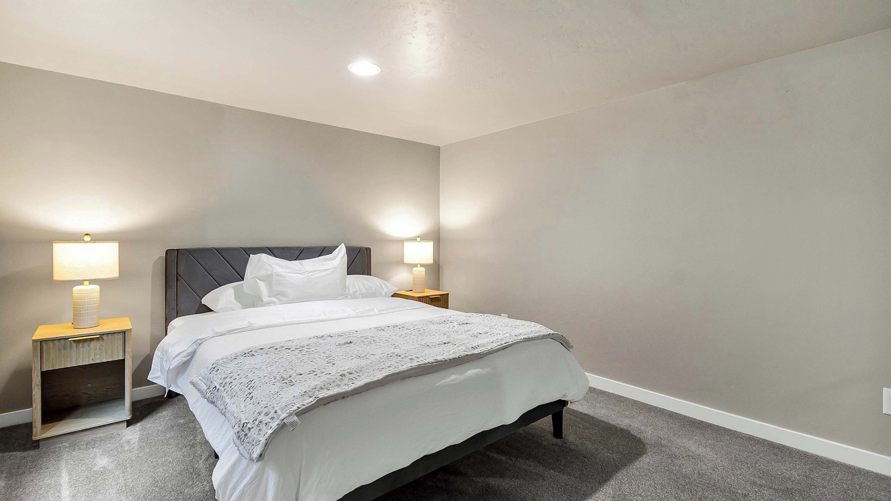 Photo of Bedroom in Garden District