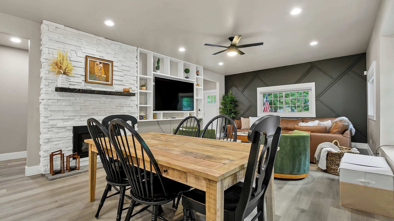 Photo of Livingroom in Garden District