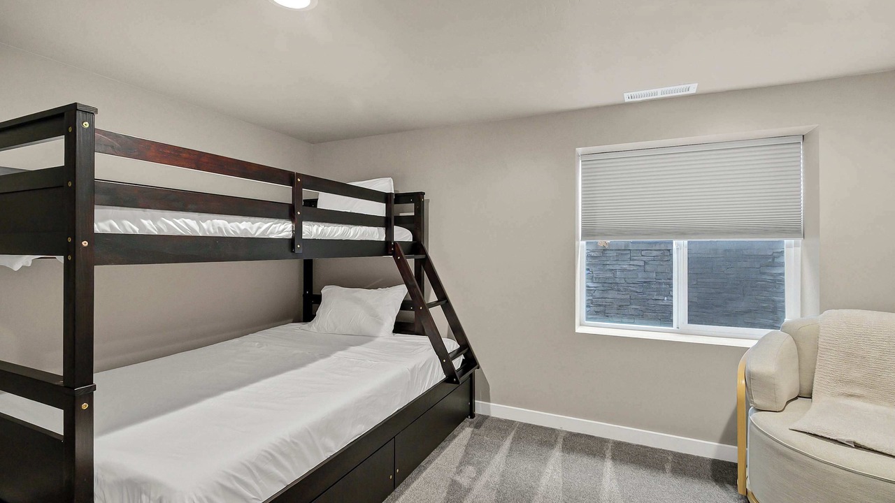 Photo of Bedroom in Garden District