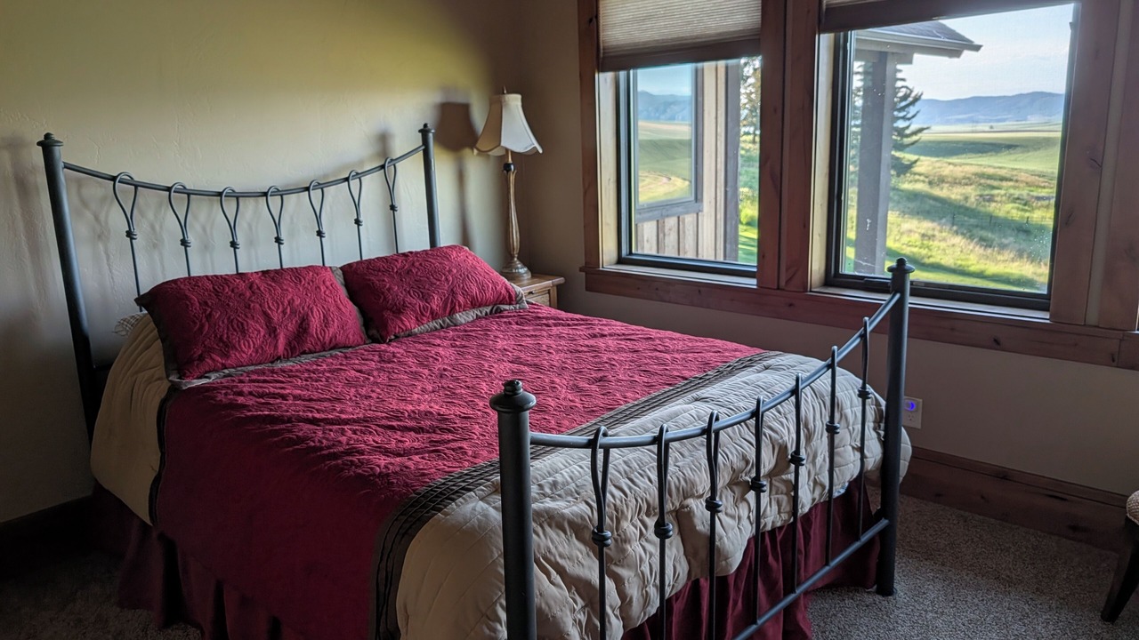 Photo of Bedroom in Ririe