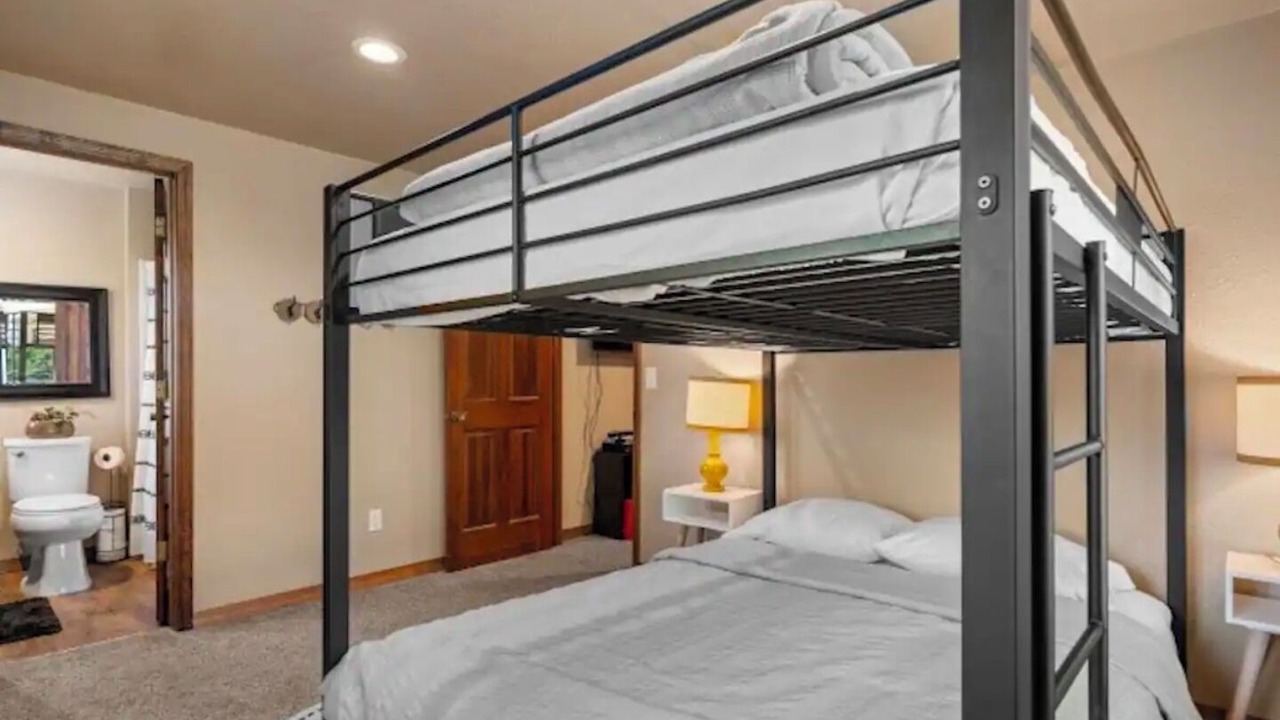 Photo of Bedroom in Cascade