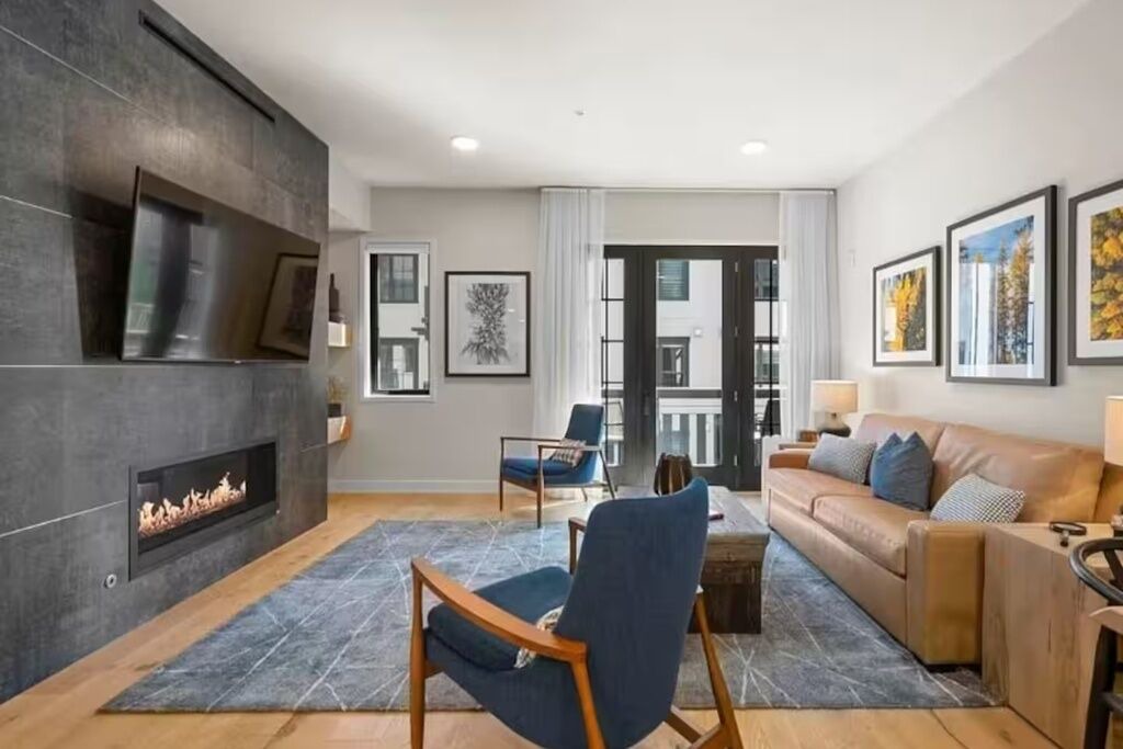 Photo of Livingroom in Tamarack