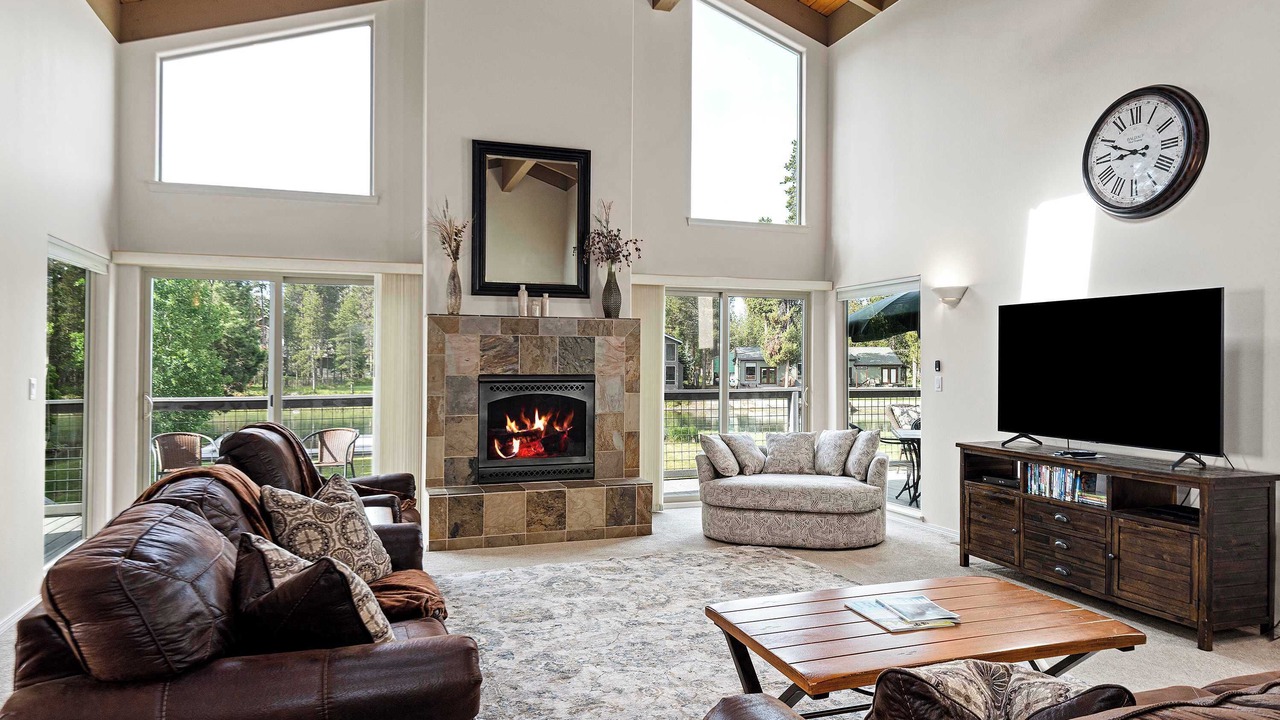 Photo of Livingroom in Three Rivers