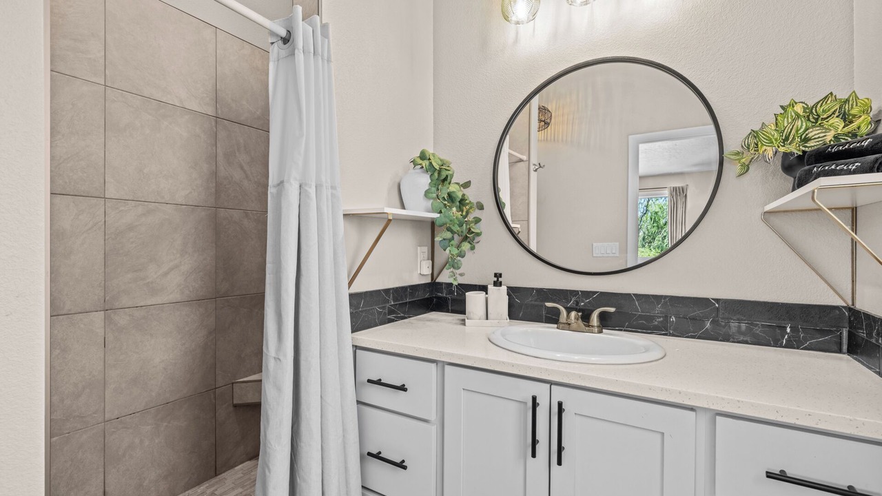 Photo of Bathroom in Southwest Ada County Alliance