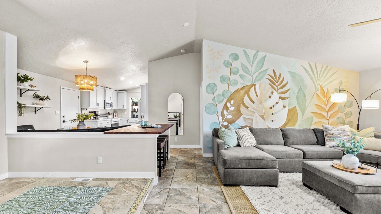 Photo of Livingroom in Southwest Ada County Alliance