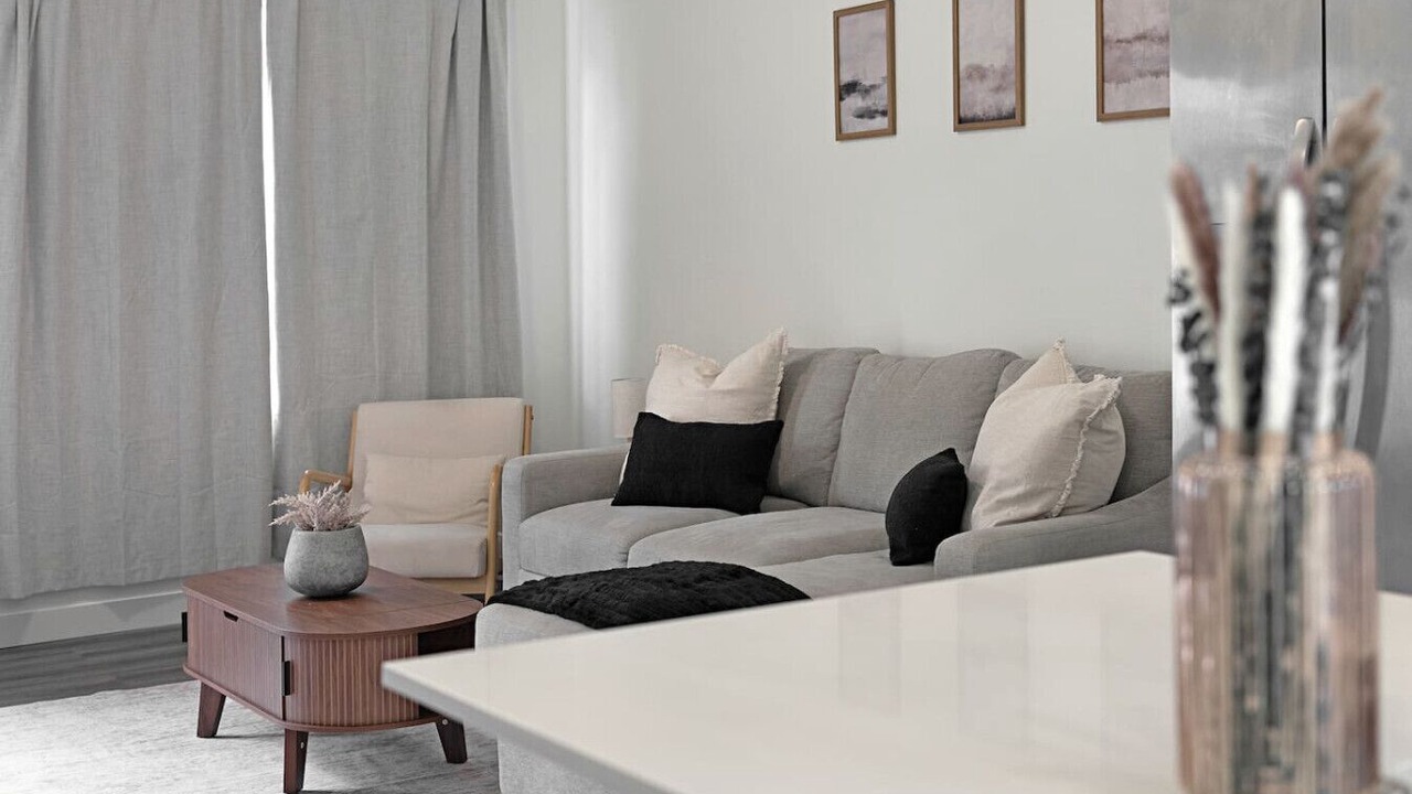 Photo of Livingroom in Poplar Grove