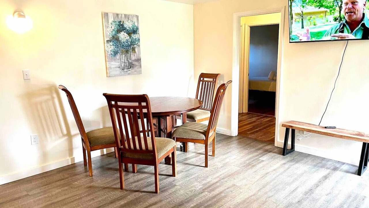 Photo of Others in Alderwood Manor