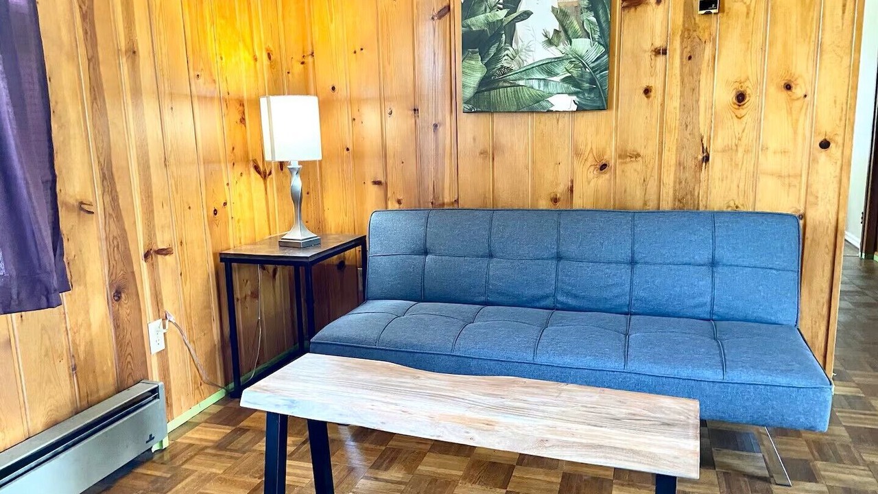 Photo of Livingroom in Alderwood Manor