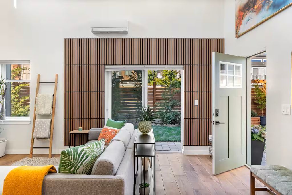 Photo of Livingroom in Mid-Beacon Hill