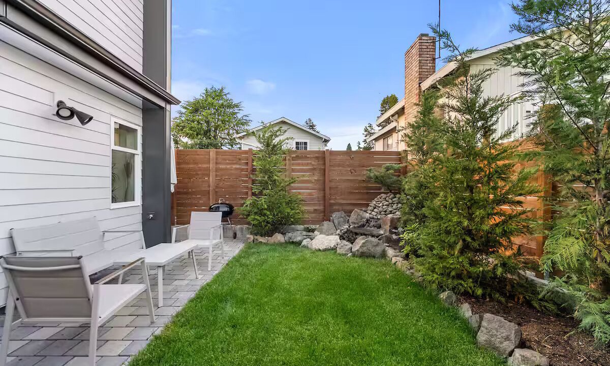 Photo of Outdoor in Mid-Beacon Hill