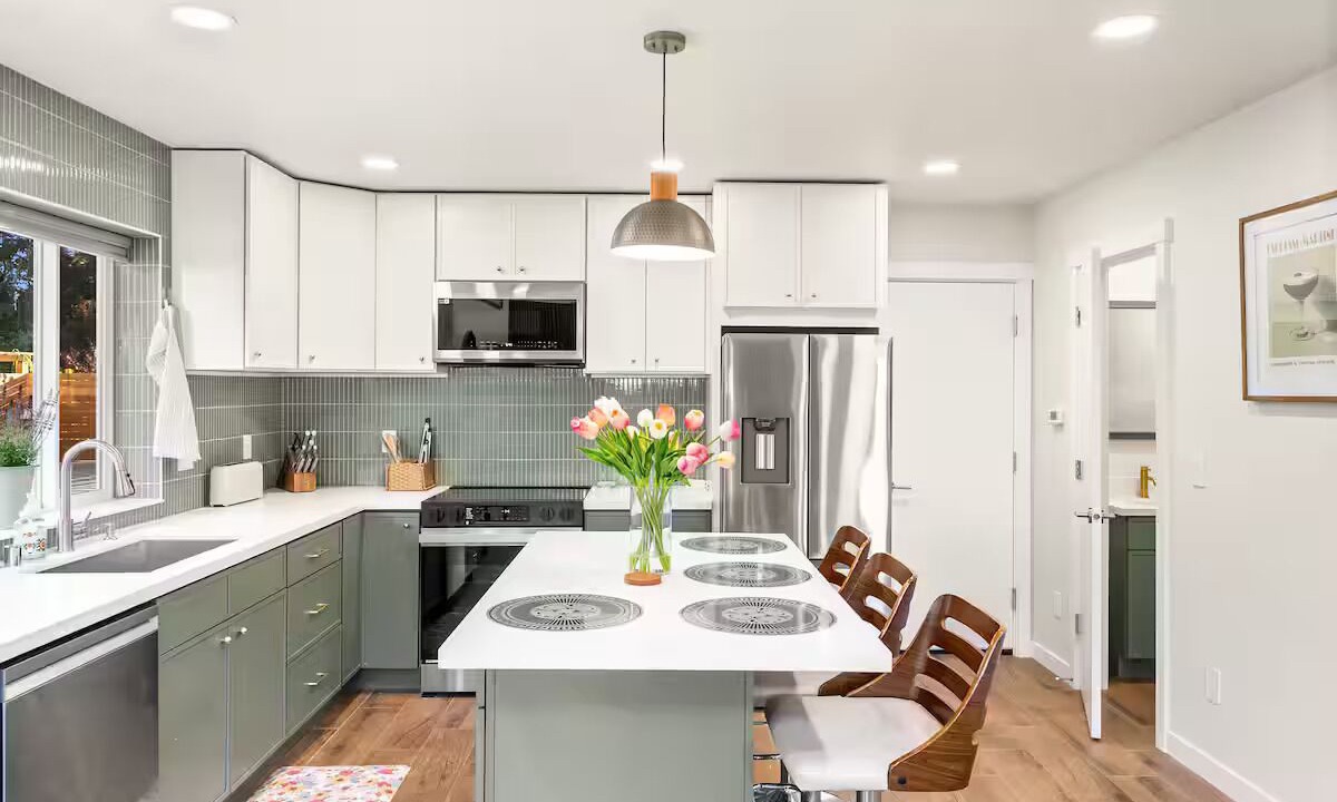 Photo of Kitchen in Mid-Beacon Hill