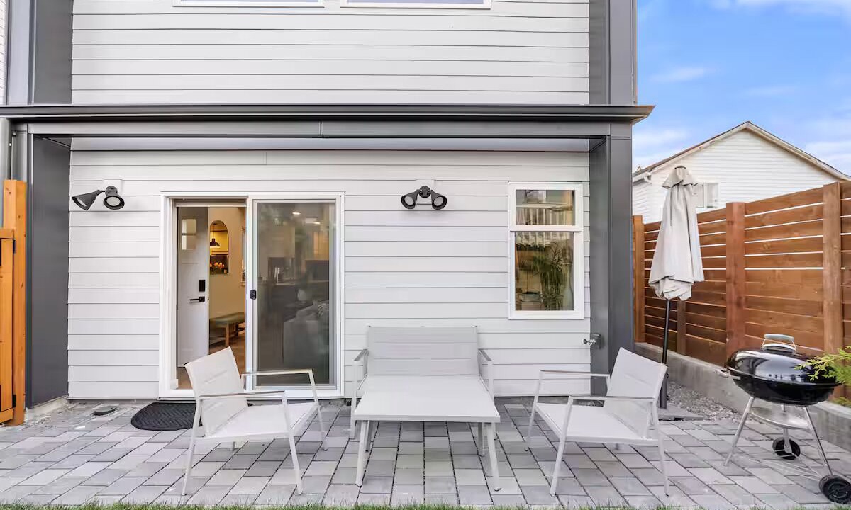 Photo of Patio Balcony in Mid-Beacon Hill