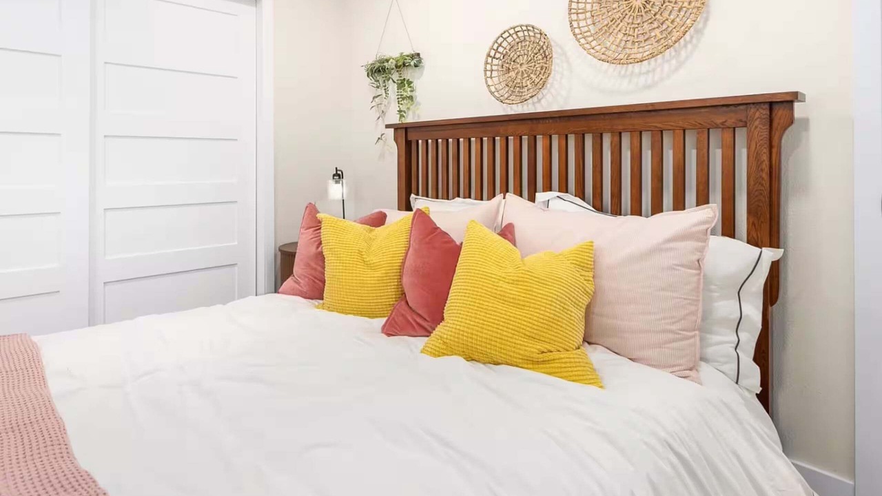 Photo of Bedroom in Haller Lake