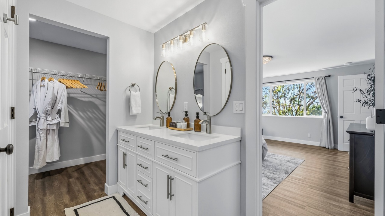 Photo of Bathroom in Port Angeles