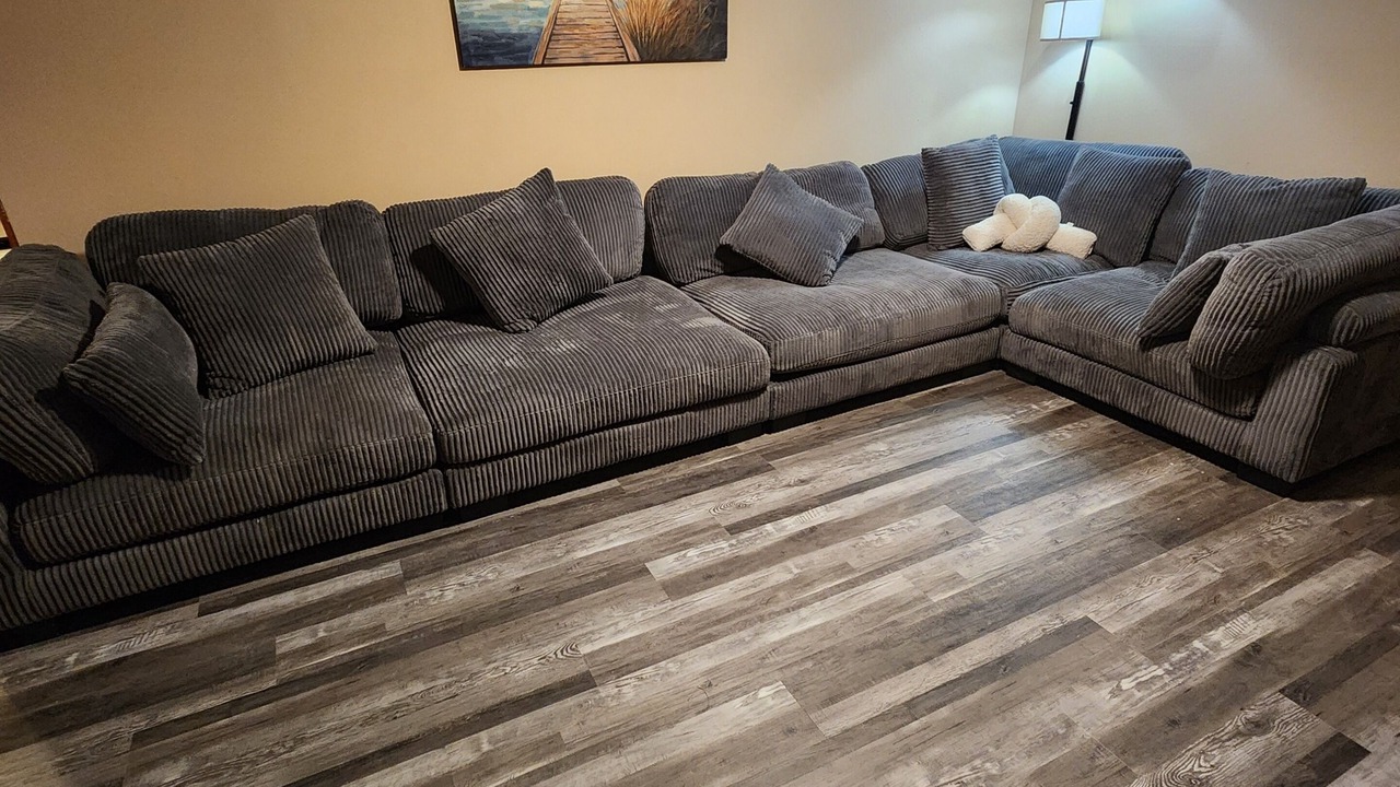 Photo of Livingroom in Loon Lake