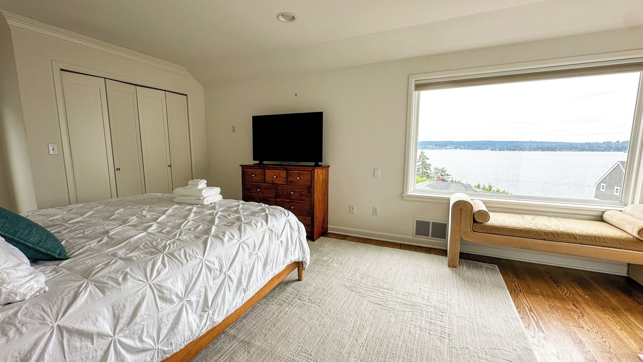 Photo of Bedroom in Laurelhurst