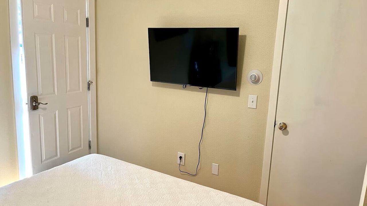 Photo of Bedroom in Alderwood Manor