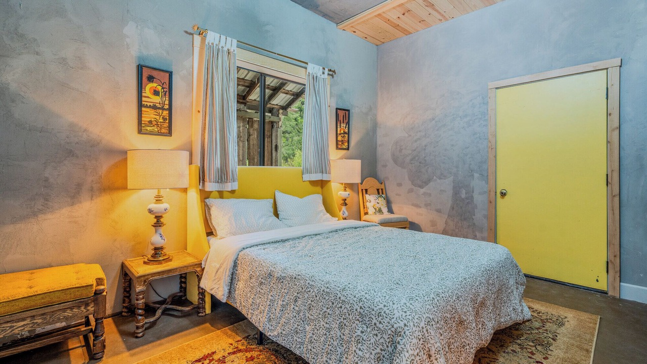 Photo of Bedroom in Sandpoint