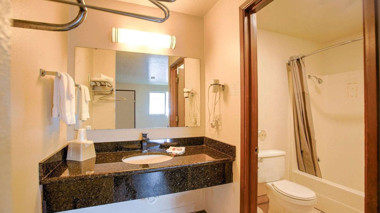 Photo of Bathroom in Woodland