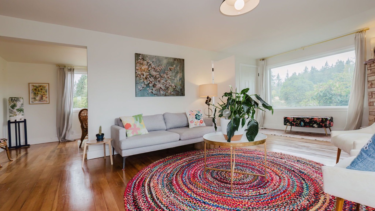 Photo of Livingroom in Kingston