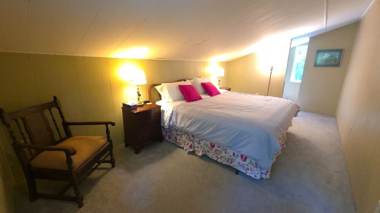 Photo of Bedroom in Point Roberts