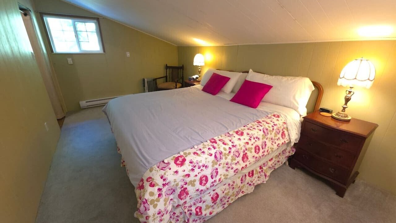 Photo of Bedroom in Point Roberts