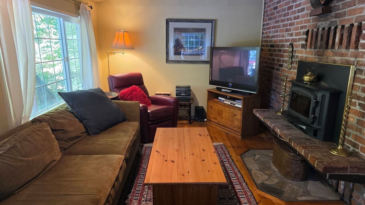 Photo of Livingroom in Point Roberts