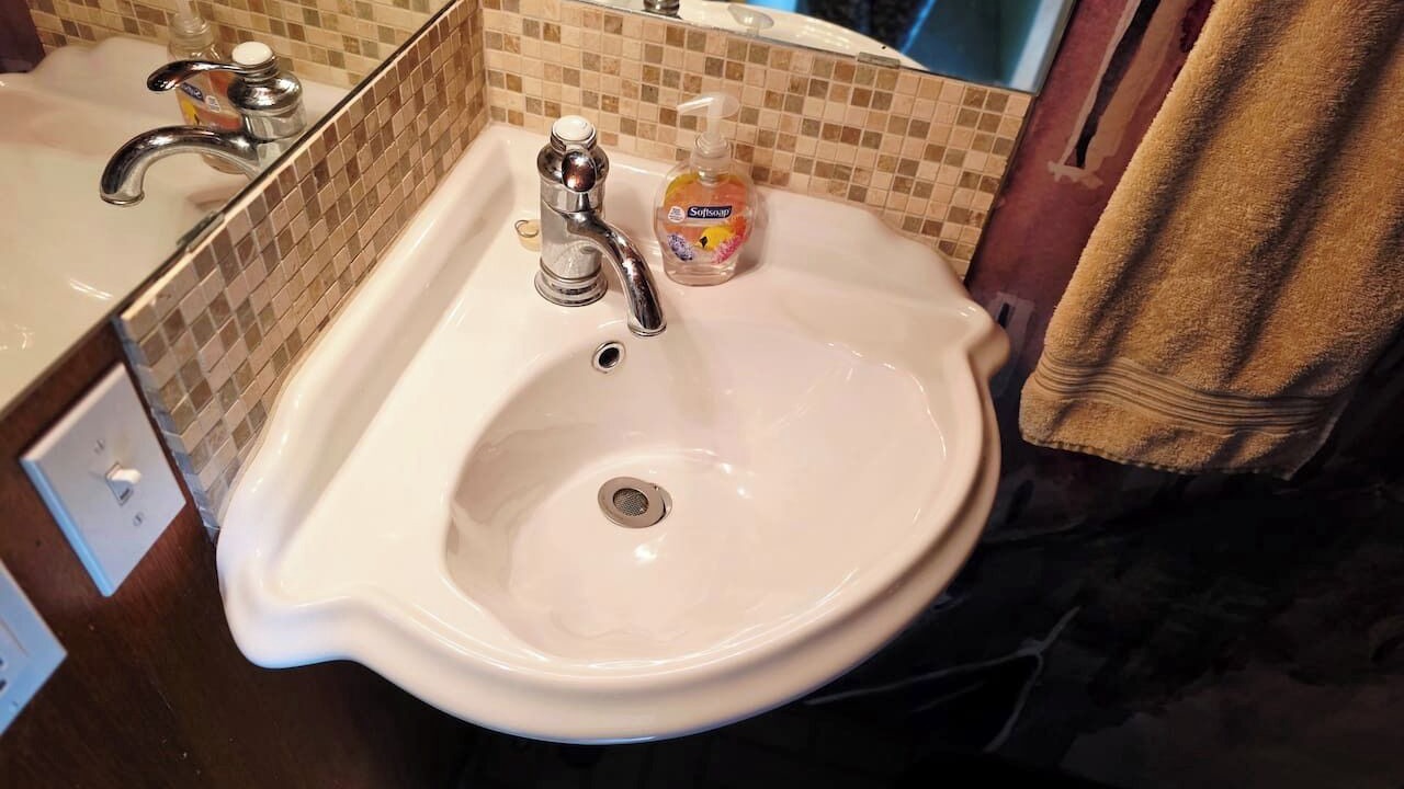 Photo of Bathroom in Point Roberts