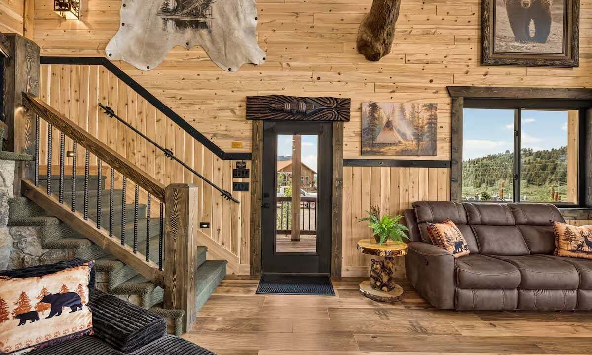 Photo of Livingroom in Island Park