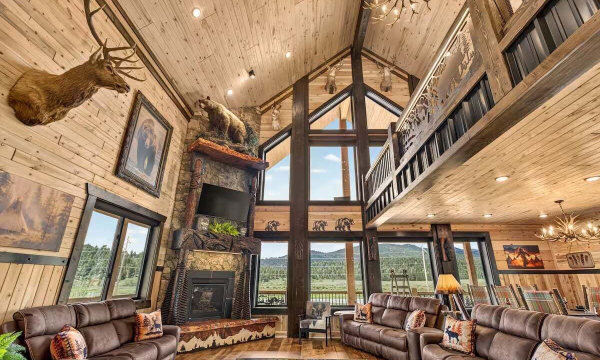 Photo of Livingroom in Island Park