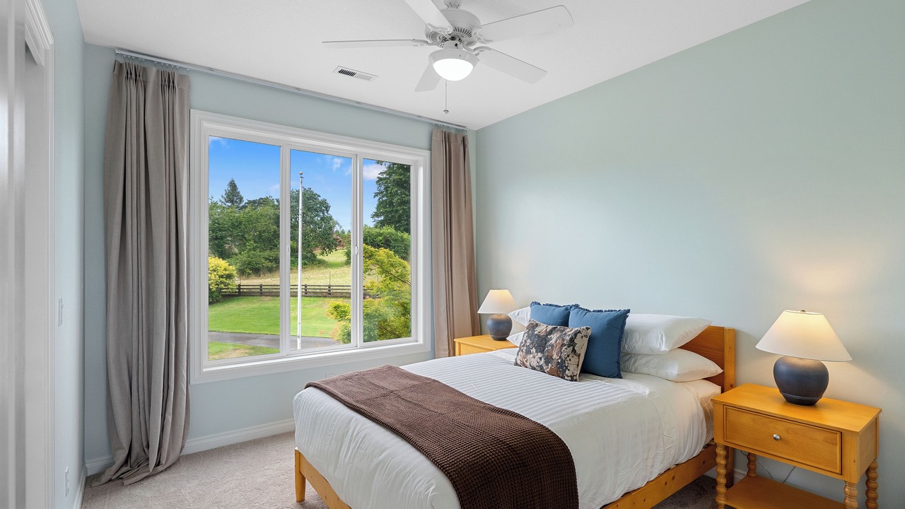 Photo of Bedroom in Ladd Hill