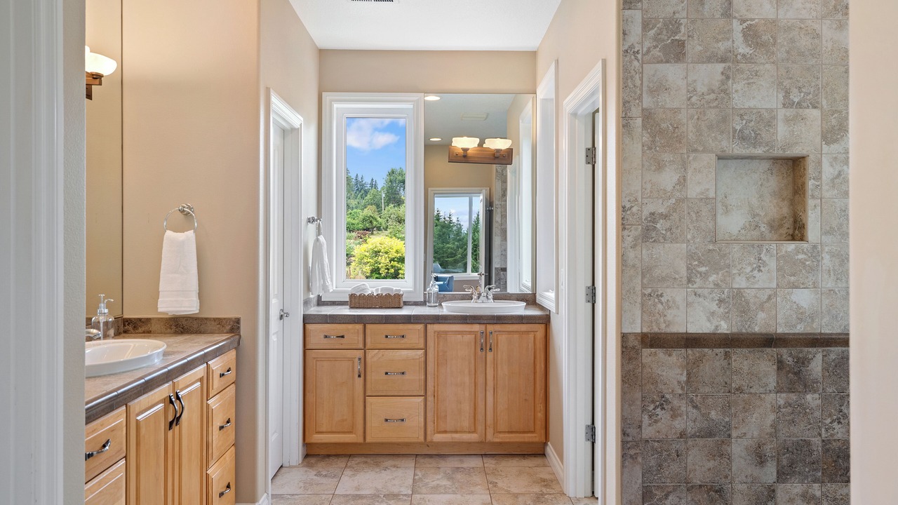 Photo of Bathroom in Ladd Hill