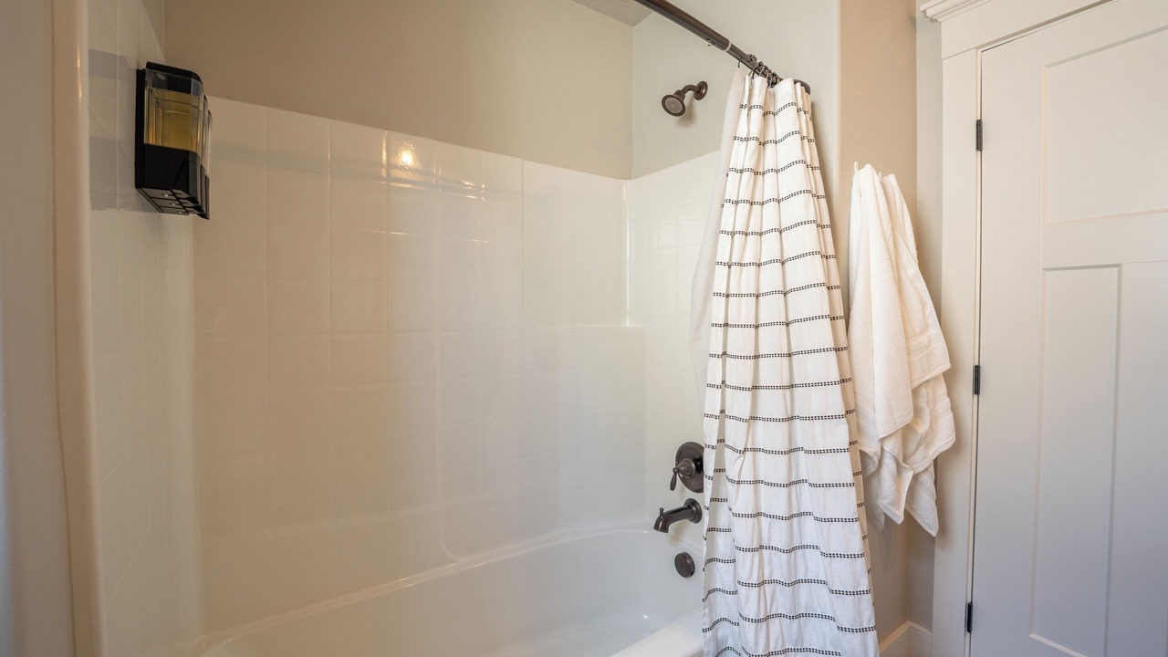 Photo of Bathroom in Eagle
