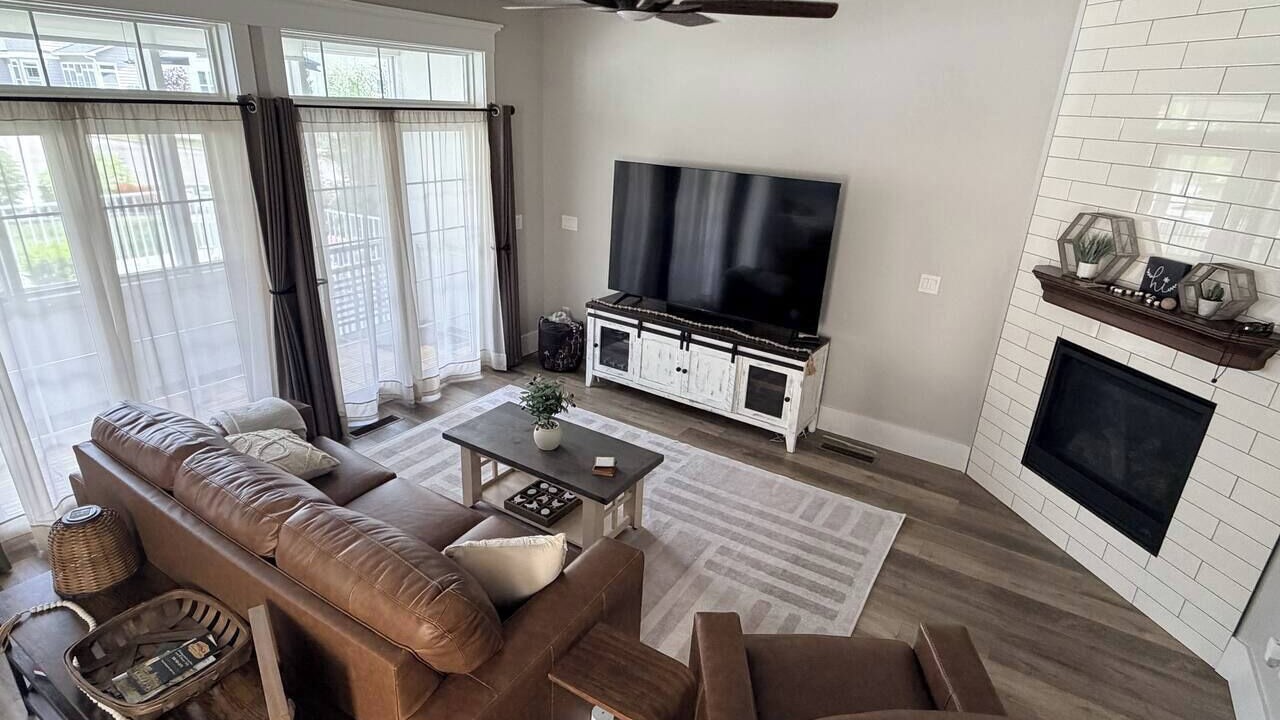 Photo of Livingroom in Eagle