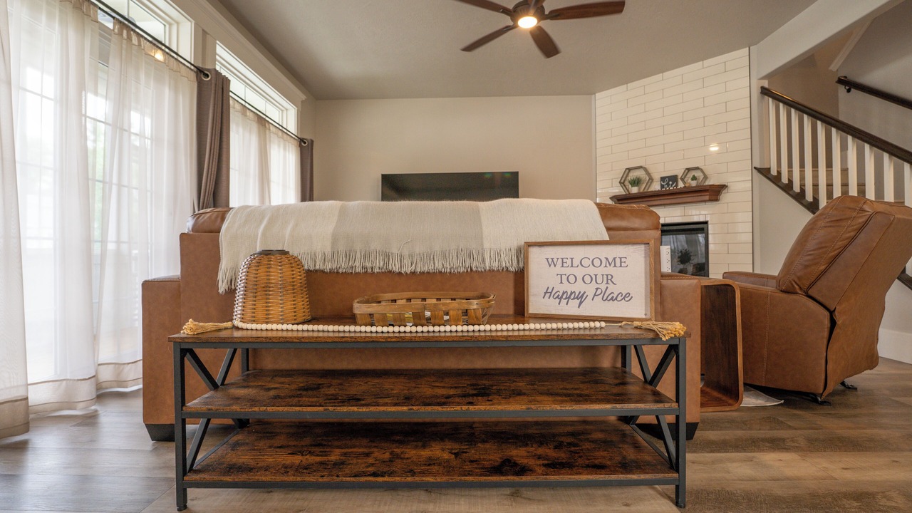 Photo of Livingroom in Eagle